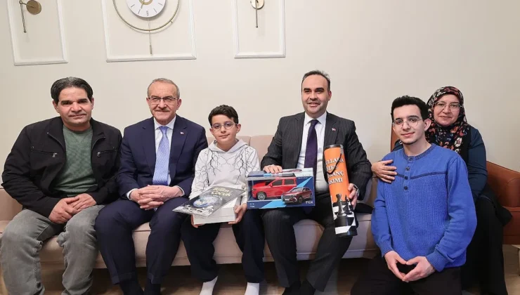 Bakan Kacır Malatya’da Aile İftarında Buluştu