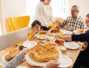 Ramazan Ayında Sağlıklı Beslenme Rehberi: Sahur ve İftar İçin Uzmanından Öneriler
