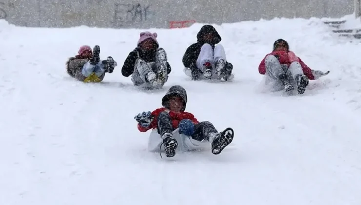 Malatya’da Kar Tatili: Taşımalı Eğitimde Ara Verildi