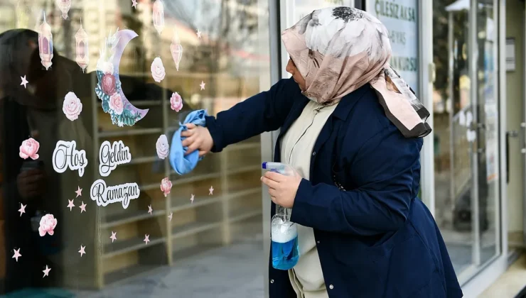 Ramazan Ayında Yeşilyurt’ta Kapsamlı Çevre Düzenlemesi: Ekipler Gece Gündüz Çalışıyor