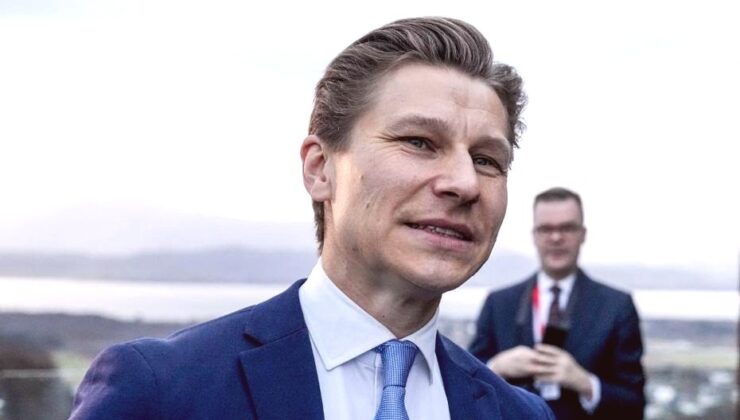 Finlandiya Nükleer Silah İthalatı Konusunda Geri Adım Atıyor