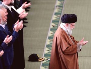 İran Liderlerinin Hedef Alındığı Suikastler: Tarihi Bir Bakış