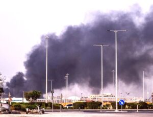 BAE’de Petrol Sahasında Dron Saldırısı: Operasyonlar Durdu