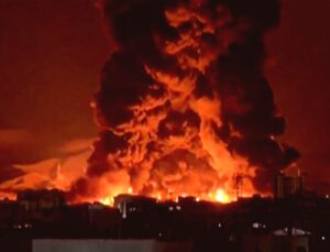 Tarihçiden Küresel Savaş Uyarısı: Üç Kritik İşaret Belirdi