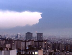 Tahran Petrol Tesislerine Saldırı Sonrası Ciddi Çevresel ve Sağlık Tehditleri Belirdi