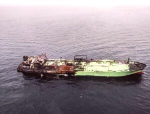 Akdeniz’de Sürüklenen Rus Tankeri Çevre Felaketi Riski Taşıyor