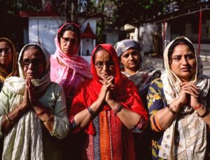 Hindistan’da Dev Nüfus Sayımı Başlıyor: Bir Yıl Sürecek, 1.4 Milyar Nüfus Kaydedilecek