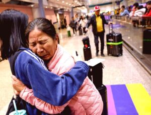 Ortadoğu Gerilimi Turistleri Vurdu: Otel Masrafları İçin İnternetten Bağış Topluyorlar