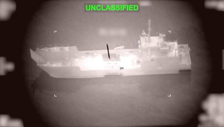 Hürmüz Boğazı’nda Gerilim Tırmanıyor: 16 Tanker Hedef Alındı, Deniz Trafiği Durma Noktasında