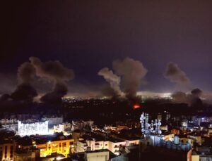 İran ve Hizbullah İsrail’e Ortak Saldırdı, İsrail Tahran ve Beyrut’u Hedef Aldı