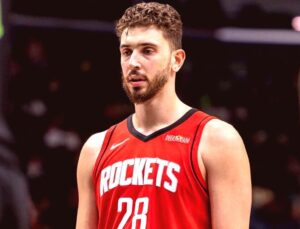 Alperen Şengün NBA Tarihine Geçti: Rekor Performansla Takımını Zafere Taşıdı