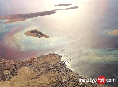 Hürmüz Boğazı’nda Olası Kesinti Küresel Enerji ve Ekonomiyi Tehdit Ediyor