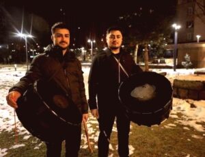 Kayseri’de Genç Davulcular Ramazan Manileriyle Sahura Uyanıyor