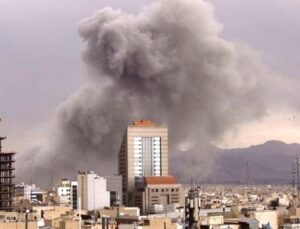 Tahran’da ABD ve İsrail Saldırıları: Can Kaybı 460’a Yükseldi