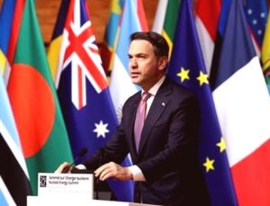 Bakan Bayraktar: Enerji Bağımlılığı ve Nükleer Vizyon Paris’te Masaya Yatırıldı