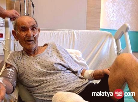 Lavaboyu açmak isterken hayatı kabusa döndü! Döktüğü kimyasal bacağını yaktı