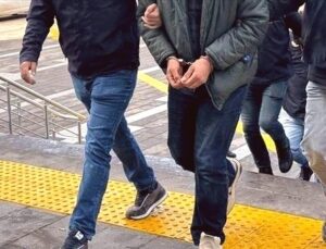 İstanbul’da Göçmen Kaçakçılığı ve Kara Para Aklama Operasyonu: 4 Gözaltı, Büyük Miktarda Altın ve Nakit Ele Geçirildi