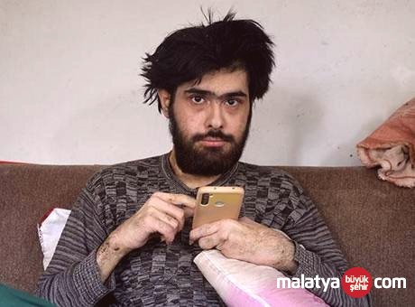 Evden Çıkmayan Telefon Bağımlısı Barış’tan Yeni Haber: 25. Yaşını Sürprizle Kutladı