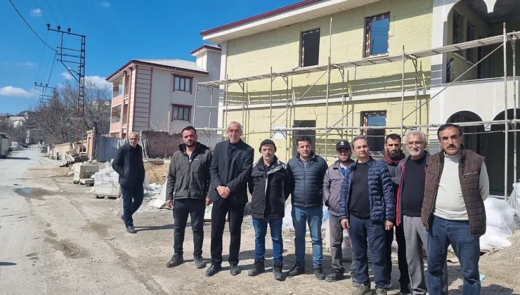 Malatya’da Köy Evleri İnşaatında 8 Aylık Ödeme Krizi: İşçiler Sökümle Tehdit Etti