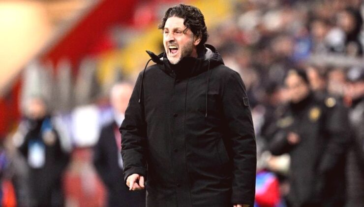 Fatih Tekke’den Serzeniş: “10 Kişiye Karşı Orta Sahayı Geçemedik, Şakası Yok Bu İşlerin”