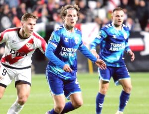 Samsunspor, Konferans Ligi’ne Galibiyetle Veda Etti: Rayo Vallecano’yu 1-0 Mağlup Etti