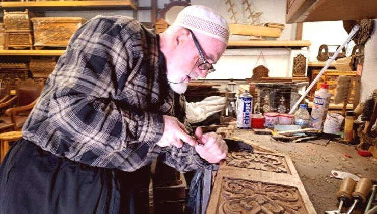 49 Yıllık Sandık Ustası, Maraş Motifleriyle Mesleğini Yaşatıyor