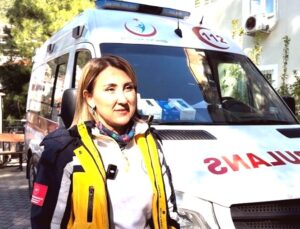 Marmaris’in Tek Kadın Ambulans Şoförü: “Kadınlar Her Mesleği Yapabilir”