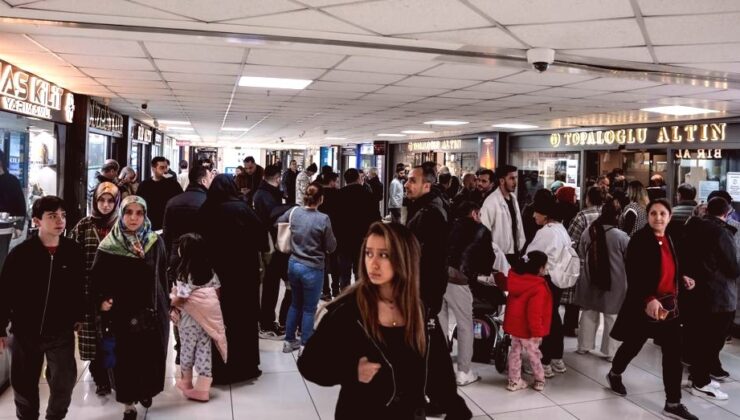 Altın Fiyatlarındaki Düşüş Kuyumcukent’i Hareketlendirdi, Gram Altın Tükenme Noktasına Geldi