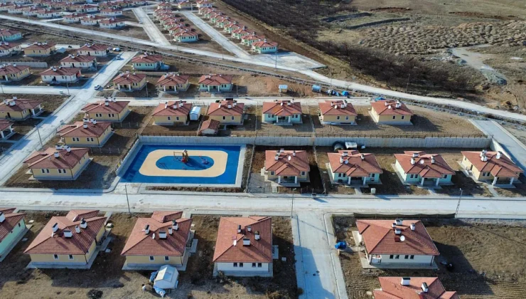 Akçadağ’da 382 Aile Yeni Evlerine Kavuştu: Uluslararası Destekli Konutlar Teslim Edildi