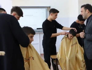 Battalgazi’de Çocuklar Bayram Öncesi Ücretsiz Bakımla Sevindirildi