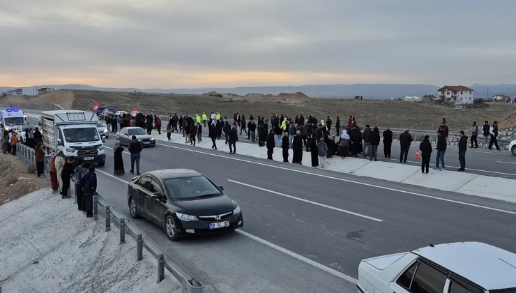Battalgazi’de Yol Karşısında Vefat: 17 Yaşında Genç Hayatını Kaybetti