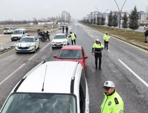 Bayram Süresince Malatya’da Trafik Denetimleri Yoğunlaştı