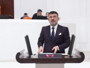 Üniversite Mezunları İşsizlikte Vahim Durumda: Kritik Uyarılar Geldi