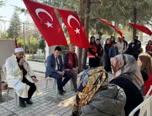 Malatya’da Çocuklar Şehitleri Dualarla Andı