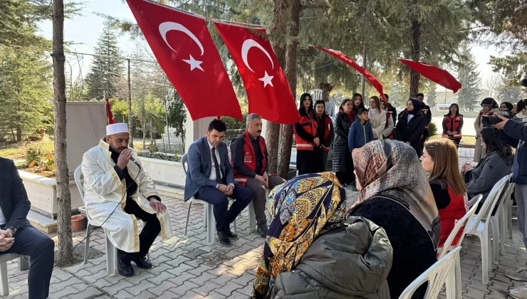 Malatya’da Çocuklar Şehitleri Dualarla Andı