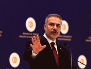 Fidan’dan Yoğun Telefon Diplomasisi: Bölgesel Gelişmeler ve Savaşın Durumu Masada