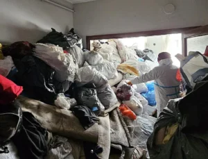 Kayıhan’da ‘Çöp Ev’ Temizlendi, Sağlık Tehdidi Ortadan Kaldırıldı