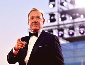 Kevin Spacey Cinsel Saldırı Davalarından Kurtuluyor: Taraflar Anlaştı