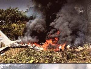 Kolombiya’da Kara Trajedi: Askeri Uçak Düştü, 69 Kişi Hayatını Kaybetti, 3 Günlük Yas İlan Edildi