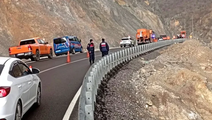 Malatya-Adıyaman Yolu Heyelan Nedeniyle Ulaşıma Kapandı