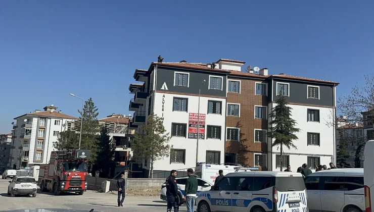 İnşaatın Zirvesinde Ücret Beklentisi: İşçiler Ödeme Olmadan İnmeyi Reddediyor
