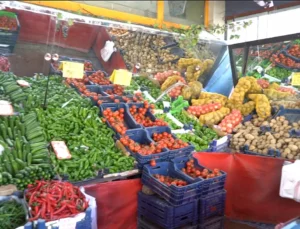 Sebze Fiyatları El Yakıyor: Kilo Yerine Tane Tüketimi Yaygınlaşıyor