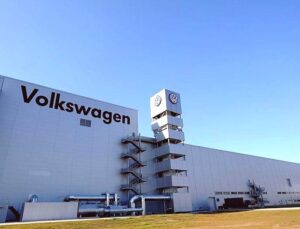 Volkswagen, 2030’a Kadar Almanya’da 50 Bin Çalışanını İşten Çıkarıyor