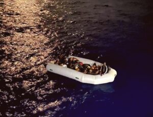 Yunan Sularında Trajedi: 22 Göçmen Hayatını Kaybetti, Cesetleri Denize Atıldı