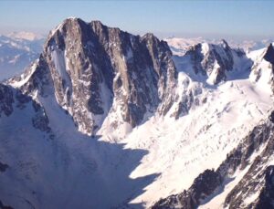 İtalya’da Çığ Felaketi: 2 Ölü, 5 Yaralı