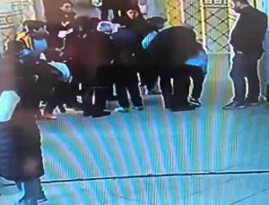 Öğretmenin Dikkatli Müdahalesi Küçük Öğrenciyi Kurtardı