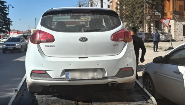 Yeşilyurt’ta Trafikte Sopalı Saldırı: Sürücüye Ağır Ceza ve Ehliyetine El Konuldu