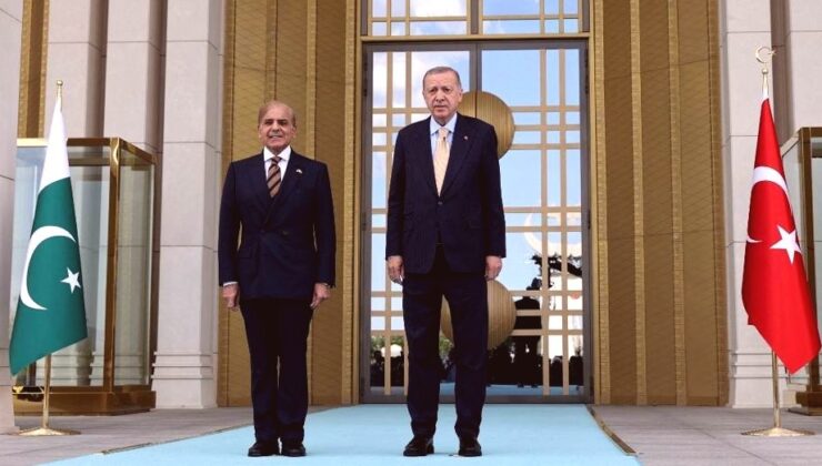 Pakistan Başbakanı Şerif, Bölgesel Diplomasi Turuna Çıkıyor