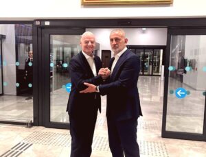 FIFA Başkanı Infantino İstanbul’da: 100 Ülkede 1000 Saha Hedefinin Temelleri Atılıyor