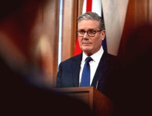 Hürmüz Boğazı’nın Açılması İçin İngiltere Öncülüğünde 37 Ülke Bir Araya Geliyor